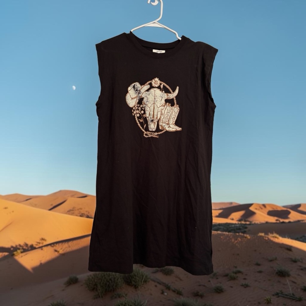 Black Sleeveless Skull Graphic Tank | Edgy Punk Rock Muscle Tank for Women